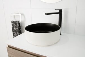 Lavabo SIMPLE 8 MAT BELO – CRNI