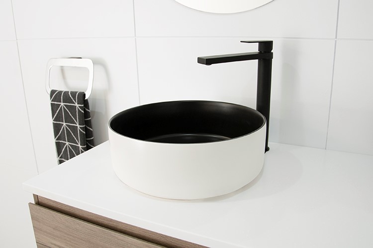 Lavabo SIMPLE 8 MAT BELO – CRNI